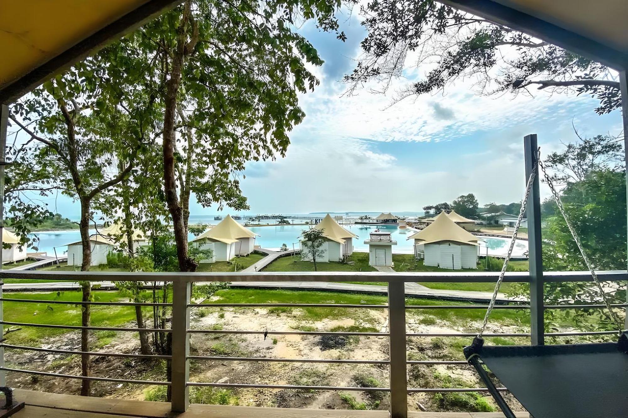 Kiki Beach Resort, Batam Galang Island Exteriör bild